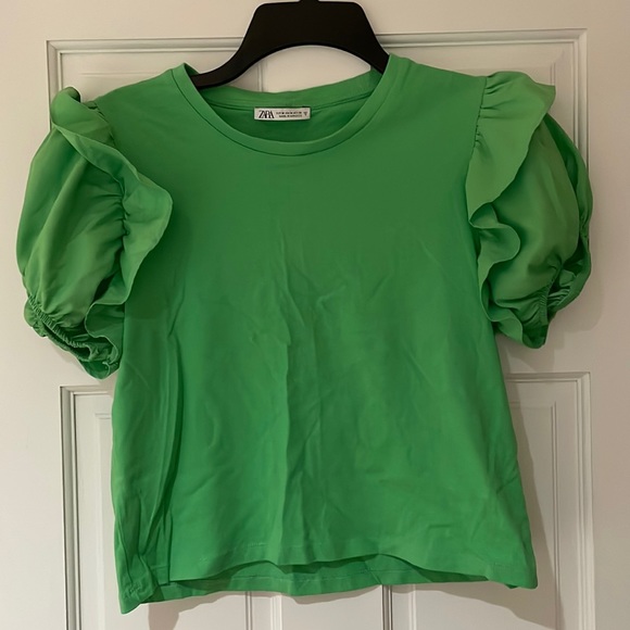 Zara Tops - Zara green puffy short sleeve cotton tshirt in size medium
